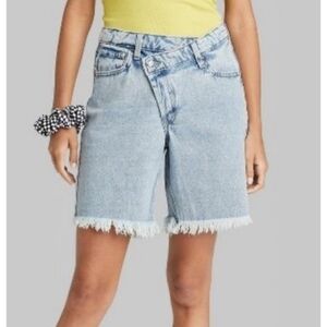 Wild Fable High Rise Bermuda shorts Light wash Size 2